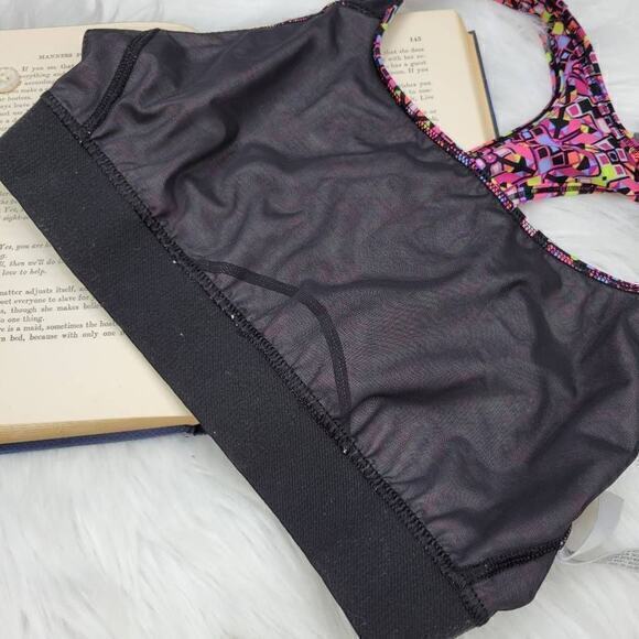 Victoria's‎ Secret VSX Women's Multi-Colored Racerback Sports Bra Size Medium - Picture 6 of 7